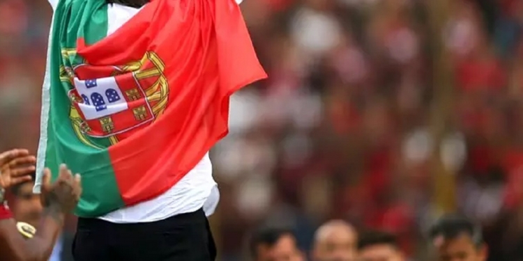 Só falta assinar: Flamengo volta a Portugal e contrata ex-técnico do Benfica como novo comandante da equipe