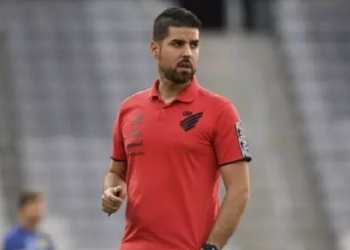 Técnico português diz que Flamengo não tem o melhor elenco do Brasil e elege Palmeiras como favorito à Libertadores