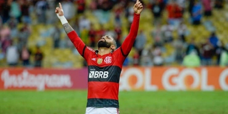 Gabigol festeja marco histórico pelo Flamengo e diz que decisão da Libertadores já começou antes da partida