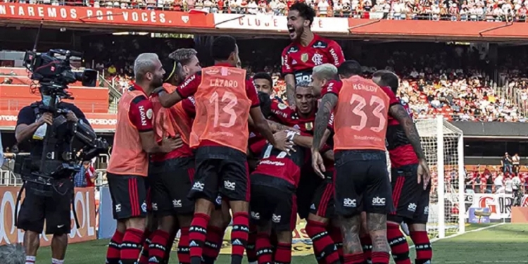 Flamengo aumenta chances matemáticas de título do Brasileirão depois de derrotar o São Paulo