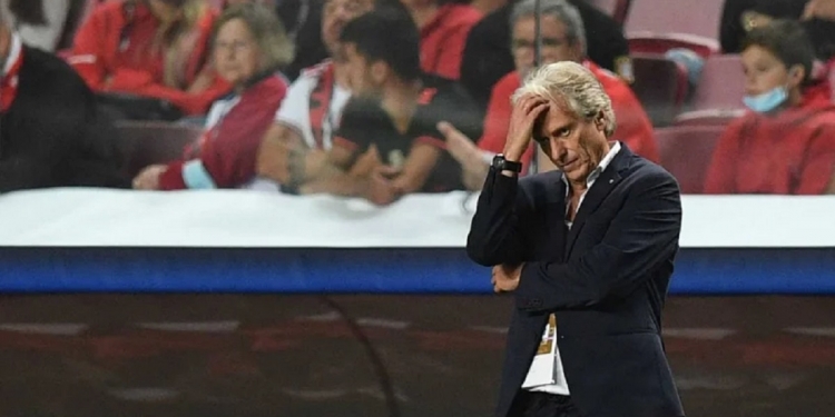 Imprensa de Portugal diz que Benfica prepara ‘adeus’ a Jorge Jesus; novo técnico teria sido escolhido