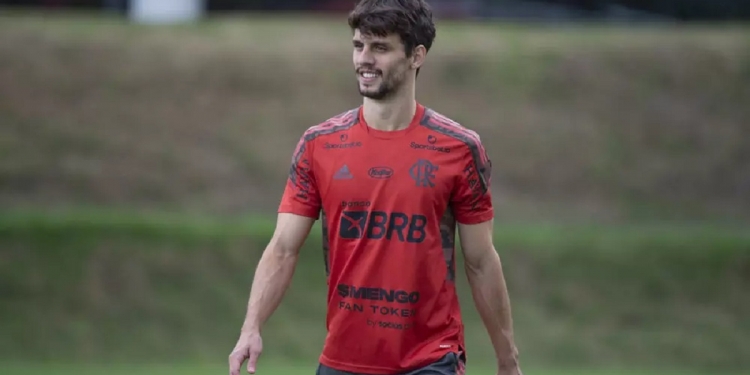 Rodrigo Caio fica de fora de decisão com o Flamengo após diagnóstico de séria lesão