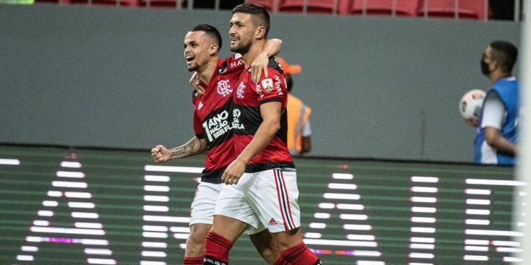Michael substituirá Arrascaeta como titular do Flamengo na final da Libertadores, especula jornalista