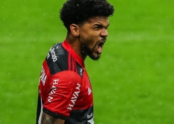 Bruno Viana é sondado por rivais e Flamengo tem atitude inesperada com jogador