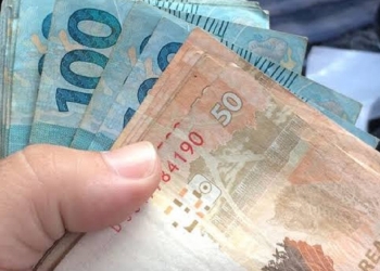 Ex-jogador do Flamengo tem salários como comentarista penhorados pela Justiça em virtude de dívida não paga