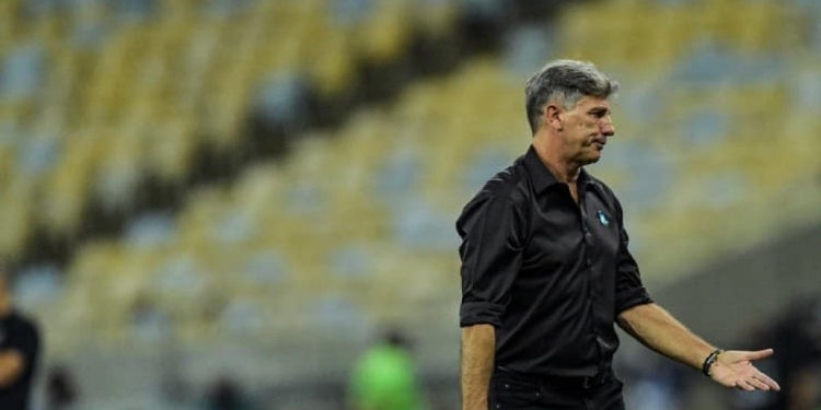 Renato recebe informação sobre exame de Bruno Henrique e deve mudar elenco até a final da Libertadores