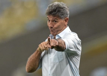 Renato reintegra pupilo de ex-treinador no elenco do Flamengo após partidas desfalcadas