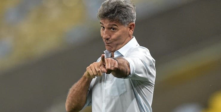 Renato reintegra pupilo de ex-treinador no elenco do Flamengo após partidas desfalcadas