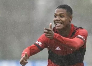 Negócio de 100 milhões de euros: Real Madrid inicia contatos para tirar Matheus França do Flamengo