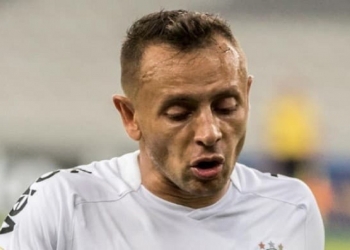 Rafinha não esquece passagem no Flamengo e comenta vitória em cima do Corinthians