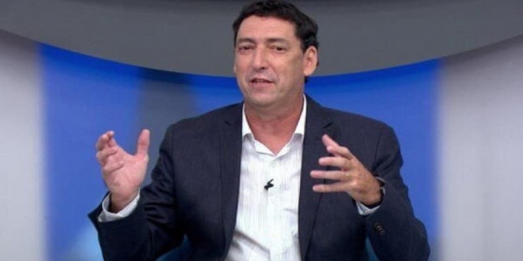 Comentarista minimiza festa da torcida do Flamengo e fala sobre o impacto na atuação do clube