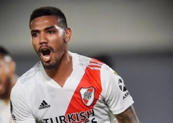 Flamengo e Palmeiras na briga pela contratação de zagueiro do River Plate (ARG)