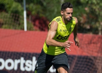 Em baixa no Arsenal, zagueiro Pablo Marí é cotado a voltar ao Flamengo no início de 2022