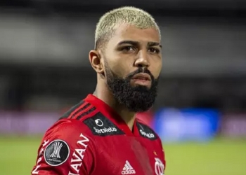 Gabi vira desfalque para o Flamengo e obriga Renato Portaluppi a alterar a escalação titular