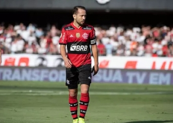 Marcos Braz revela oferta ‘firme’ de 8 milhões de euros para a venda de Everton Ribeiro