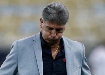 Caiu! Renato Gaúcho é demitido pelo Flamengo após derrota na Libertadores e deixa o clube pela porta dos fundos