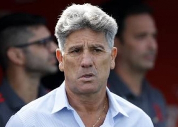 Torcedores do Flamengo invadem perfil de treinador estrangeiro cotado para substituir Renato Gaúcho