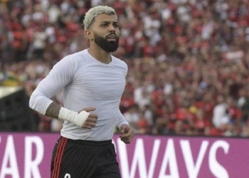 Gigantes da Inglaterra brigam para tirar Gabigol do Flamengo em janeiro de 2022 por até R$ 224 milhões, segundo site