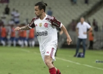 Michael sente dores em partida contra o Sport e será reavaliado no CT Ninho do Urubu