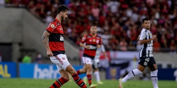Vídeo: Torcida do Flamengo xinga o time após frustrante derrota para o Santos; ‘Time sem vergonha’