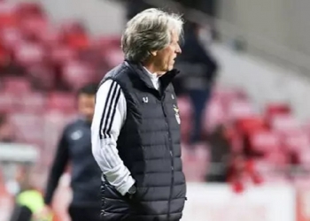 Triste no Benfica, Jorge Jesus dá recado ao seu empresário sobre retorno ao Flamengo