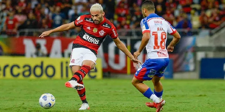 Flamengo separa bolada milionária para comprar Thiago Maia em definitivo junto ao Lille