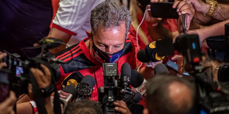 Flamengo oficializa dois reforços de peso para a temporada de 2022