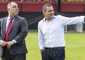 Flamengo embarca a Portugal com três alternativas na bagagem caso não haja acerto com Jorge Jesus
