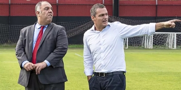 Flamengo embarca a Portugal com três alternativas na bagagem caso não haja acerto com Jorge Jesus