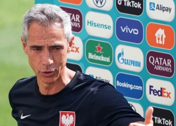 Técnico português fica eufórico após receber telefonema do Flamengo e deve ser o novo treinador em 2022