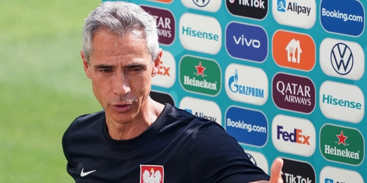 Técnico português fica eufórico após receber telefonema do Flamengo e deve ser o novo treinador em 2022