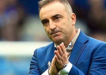 Flamengo pretende dar jogador ao Braga como convencimento à liberação de Carlos Carvalhal