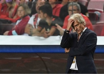 Jorge Jesus está aberto a voltar ao Flamengo, mas não se reunirá com Braz e Spindel agora