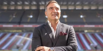 ‘Vai desistir da sua carreira? O que o Flamengo tem a oferecer?’; portugueses ironizam possível acerto de Carvalhal com o Rubro-Negro
