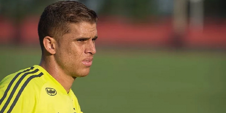 Xodó da torcida do Flamengo, Cuéllar pode estar retornando ao futebol brasileiro