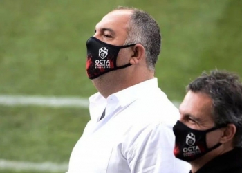 Técnico português cotado no Flamengo encaminha renovação com atual clube e fica distante da Gávea