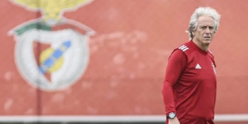 Divulgado o desfecho da reunião entre Jorge Jesus e presidente do Benfica para discutir demissão