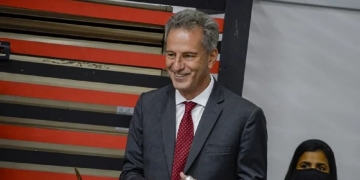 Defensor do Flamengo recebe sondagens do futebol da Europa e saída é encaminhada para 2022