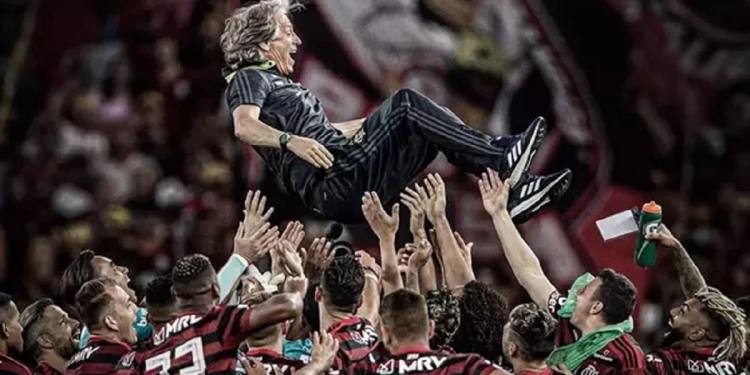 Medalhões do Flamengo tentam a todo custo convencer diretoria a voltar atrás por Jorge Jesus