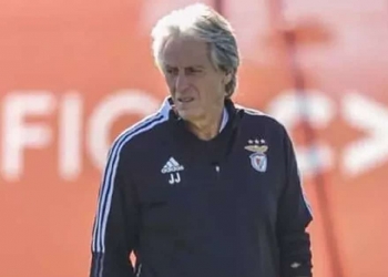 ‘Jorge Jesus nunca escondeu que queria voltar, mas o Flamengo não esperou’, lamenta staff de Mister