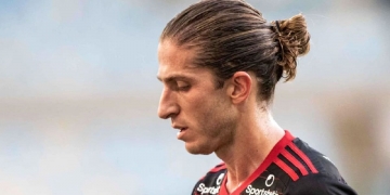 Filipe Luís sinaliza a aposentadoria; chuteiras devem ser penduradas vestindo a camisa do Flamengo