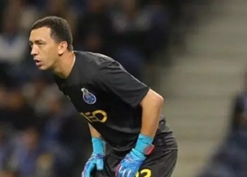 Flamengo abre conversas pela contratação do goleiro Agustín Marchesín, do Porto (POR)