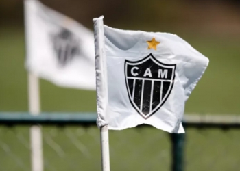 Atlético-MG fecha com técnico português que estava na mira do Flamengo, diz imprensa da Europa