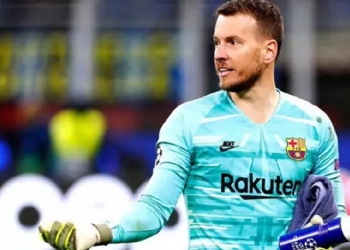 Barcelona define condições para negociar o goleiro Neto, alvo do Flamengo de Paulo Sousa