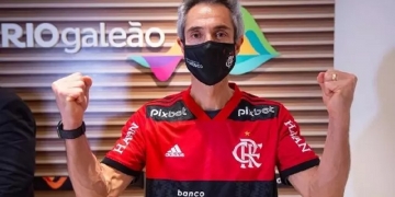 Paulo Sousa pediu e a diretoria manteve jogador no elenco do Flamengo para 2022