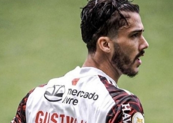 São Paulo encaminha proposta ao Flamengo pela contratação do zagueiro Gustavo Henrique