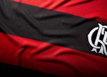 Flamengo dá chapéu no Palmeiras e anuncia lateral-esquerdo como novo reforço para a temporada de 2022