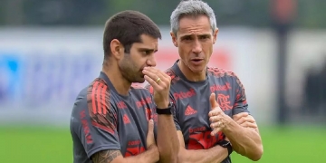 Paulo Sousa define zagueiro cobiçado pelo Palmeiras como ‘Plano A’ para reforçar o Flamengo em 2022