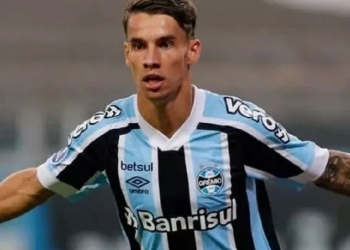 Flamengo estuda a contratação de Ferreirinha, do Grêmio, para suprir a saída de Michael