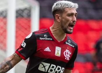Arrascaeta passa a ser o jogador com o maior salário do elenco do Flamengo após renovação contratual